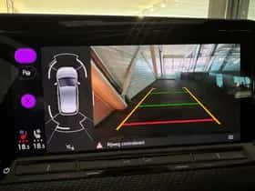 Volkswagen Golf (2023) thumbnail 24