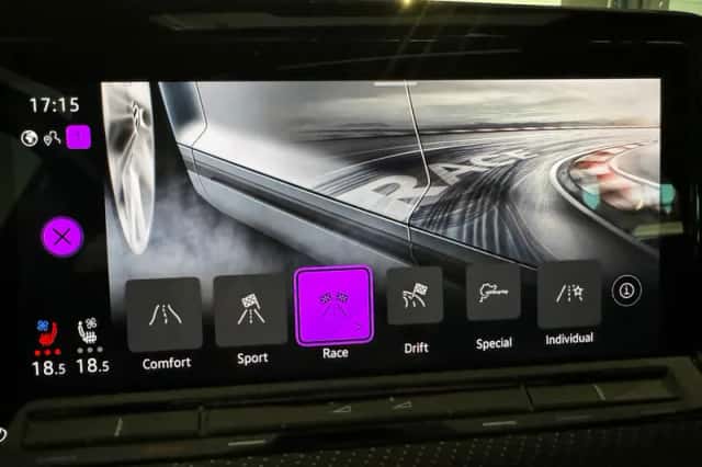 Volkswagen Golf (2023) thumbnail 30