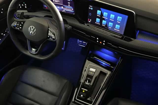 Volkswagen Golf (2023) thumbnail 32