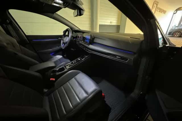Volkswagen Golf (2023) thumbnail 33