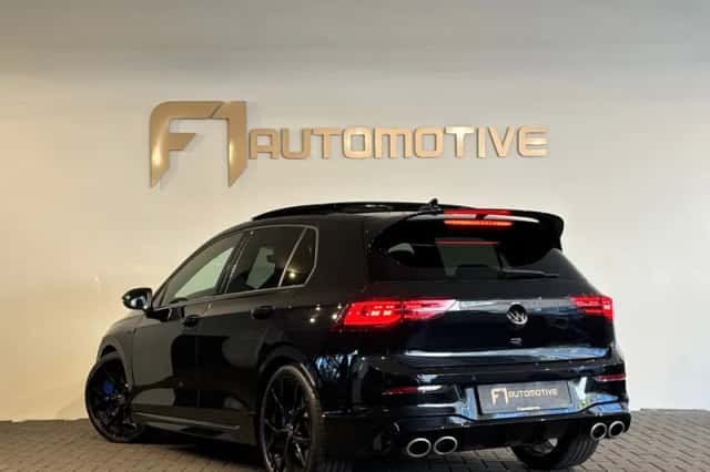 Volkswagen Golf (2023) thumbnail 8