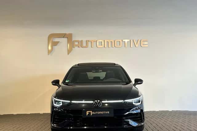 Volkswagen Golf (2023) thumbnail 9