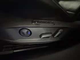 Volkswagen Golf (2017) thumbnail 18
