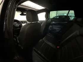 Volkswagen Golf (2017) thumbnail 23