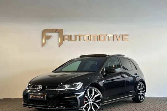 Volkswagen Golf (2017) thumbnail 1