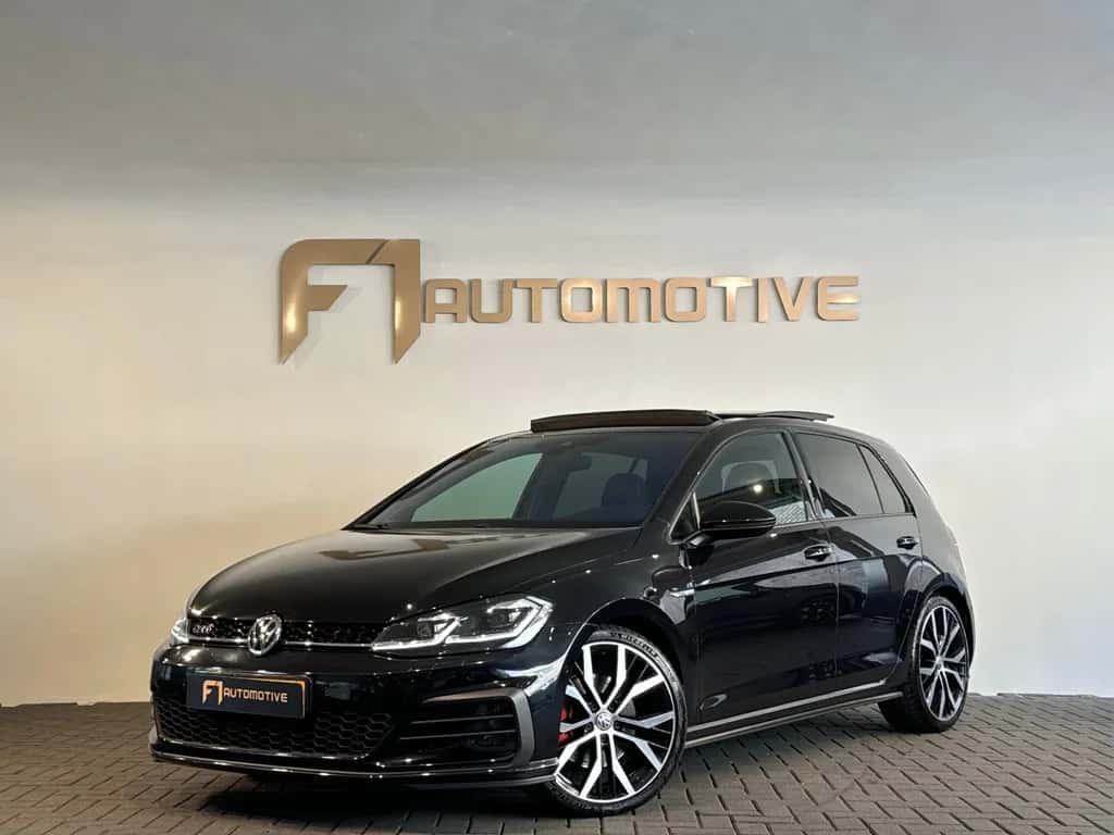 Volkswagen Golf (2017) — foto 1