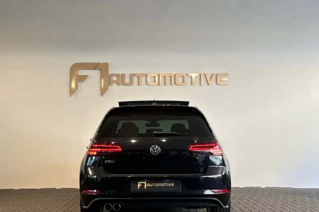Volkswagen Golf (2017) thumbnail 11