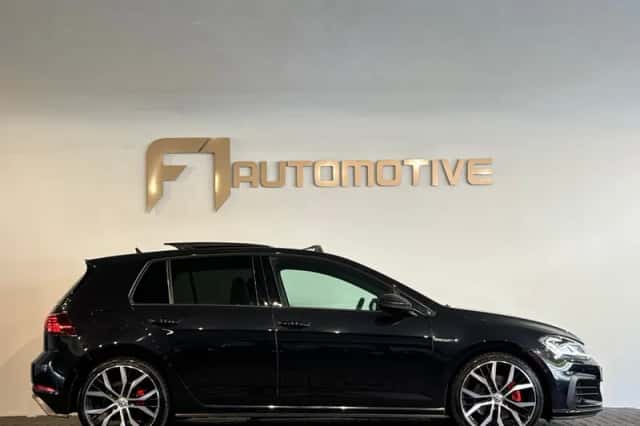 Volkswagen Golf (2017) thumbnail 12