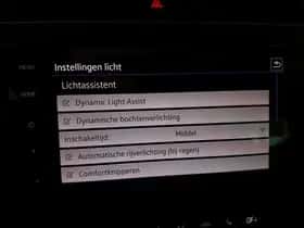 Volkswagen Golf (2017) thumbnail 32