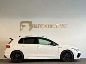 Volkswagen Golf (2023) thumbnail 12