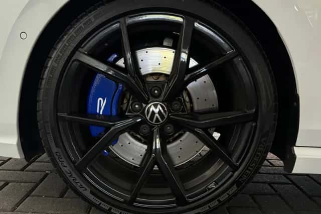 Volkswagen Golf (2023) thumbnail 13