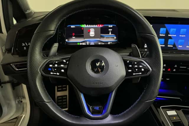 Volkswagen Golf (2023) thumbnail 14