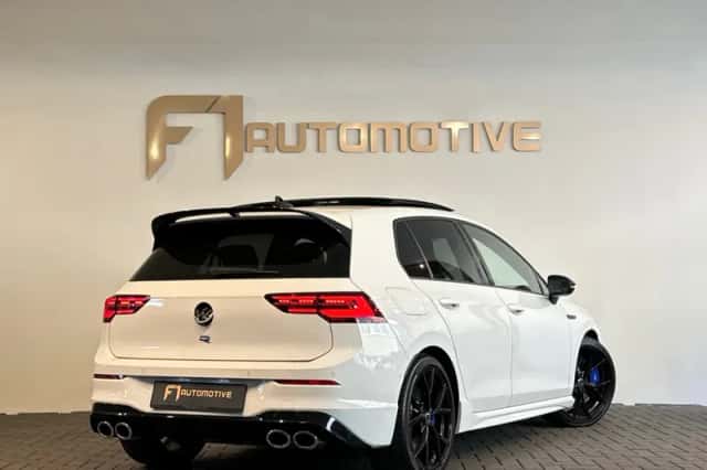Volkswagen Golf (2023) thumbnail 3
