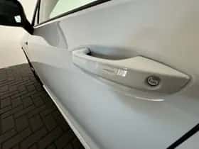 Volkswagen Golf (2023) thumbnail 23