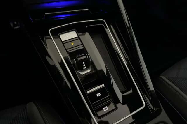 Volkswagen Golf (2023) thumbnail 24
