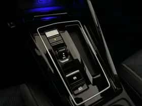 Volkswagen Golf (2023) thumbnail 24