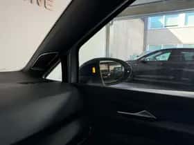 Volkswagen Golf (2023) thumbnail 25