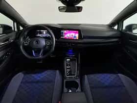 Volkswagen Golf (2023) thumbnail 4