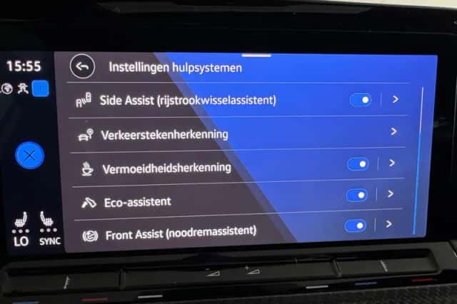 Volkswagen Golf (2023) thumbnail 31