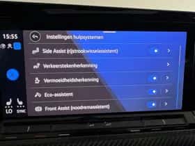 Volkswagen Golf (2023) thumbnail 31
