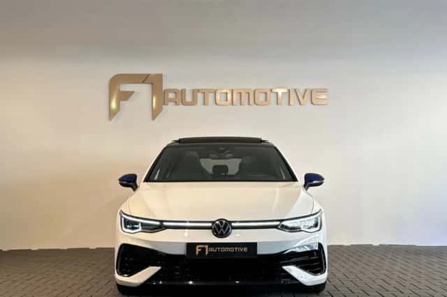 Volkswagen Golf (2023) thumbnail 9