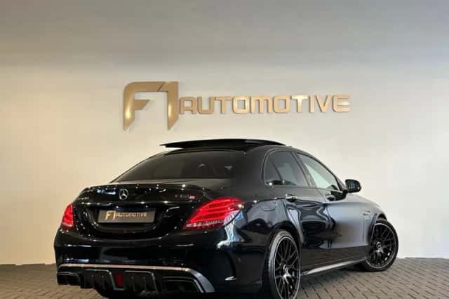 Mercedes-Benz C-Klasse (2016) thumbnail 3