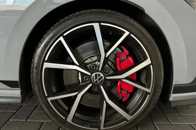 Volkswagen Golf (2022) thumbnail 16