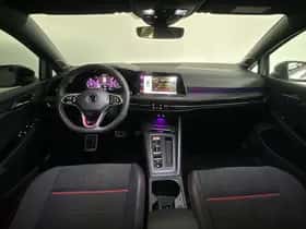Volkswagen Golf (2022) thumbnail 4