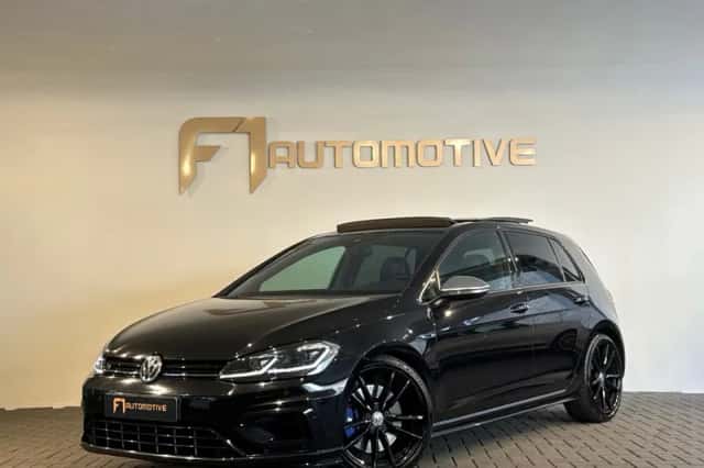 Volkswagen Golf (2017) thumbnail 1