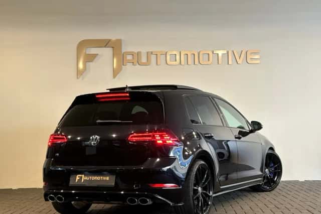 Volkswagen Golf (2017) thumbnail 3