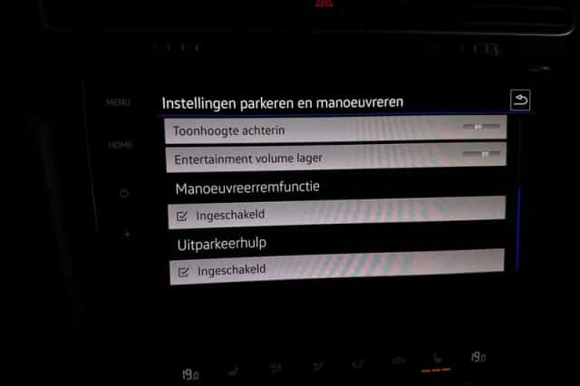 Volkswagen Golf (2017) thumbnail 32