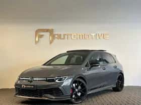 Volkswagen Golf (2022) thumbnail 2