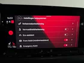 Volkswagen Golf (2022) thumbnail 25