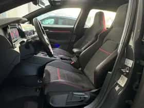 Volkswagen Golf (2022) thumbnail 6