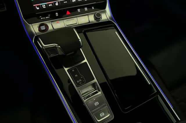 Audi RS6 (2021) thumbnail 26