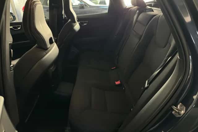 Volvo XC60 (2021) thumbnail 14