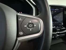 Volvo XC60 (2021) thumbnail 17