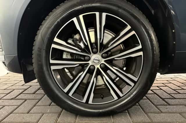 Volvo XC60 (2021) thumbnail 18