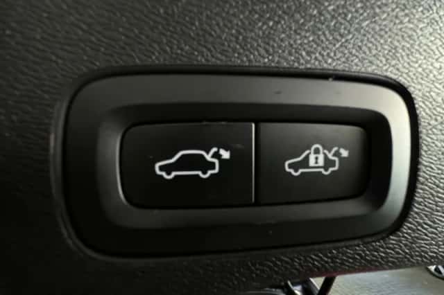 Volvo XC60 (2021) thumbnail 21
