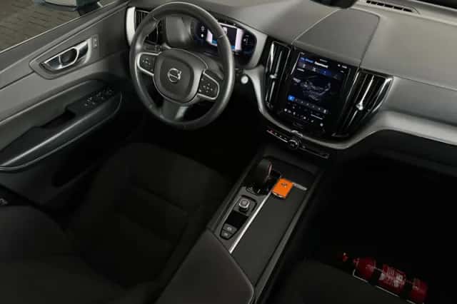 Volvo XC60 (2021) thumbnail 30
