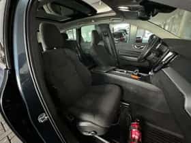 Volvo XC60 (2021) thumbnail 32