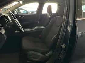Volvo XC60 (2021) thumbnail 6