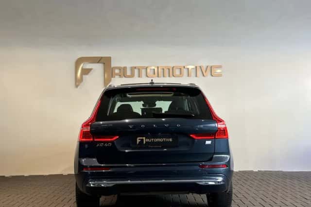 Volvo XC60 (2023) thumbnail 11
