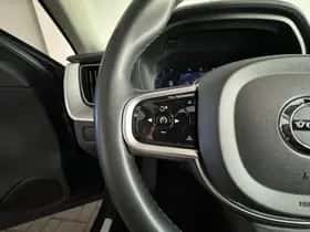 Volvo XC60 (2023) thumbnail 15