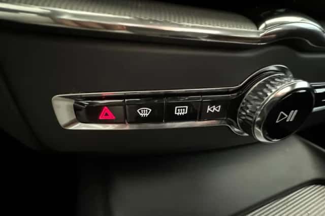 Volvo XC60 (2023) thumbnail 30