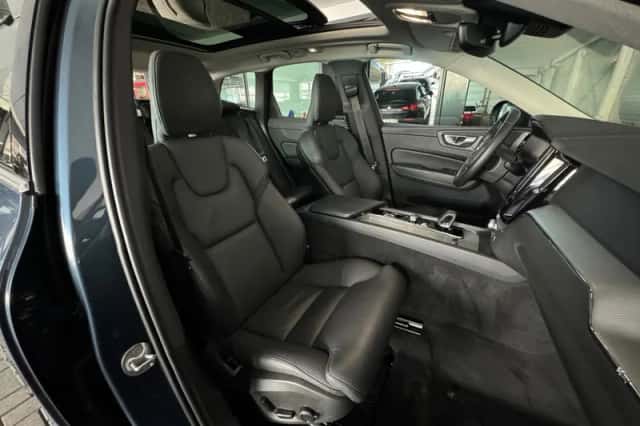 Volvo XC60 (2023) thumbnail 35