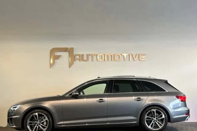 Audi A4 (2019) thumbnail 9
