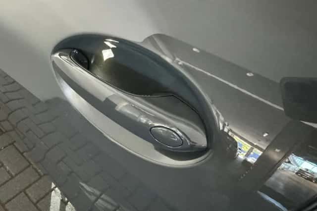 BMW X5 (2025) thumbnail 37