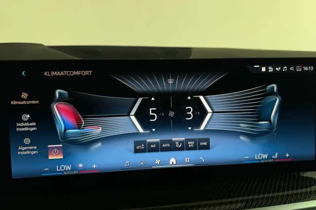 BMW X5 (2025) thumbnail 59