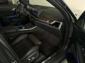 BMW X5 (2025) thumbnail 61